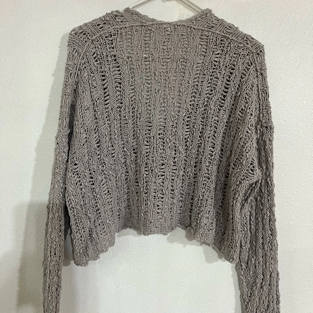 Freepeople comber Open Cotton knit beach sweater cropped size XS Gray